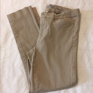 Khakis by GAP. Skinny Stretch. Size 6